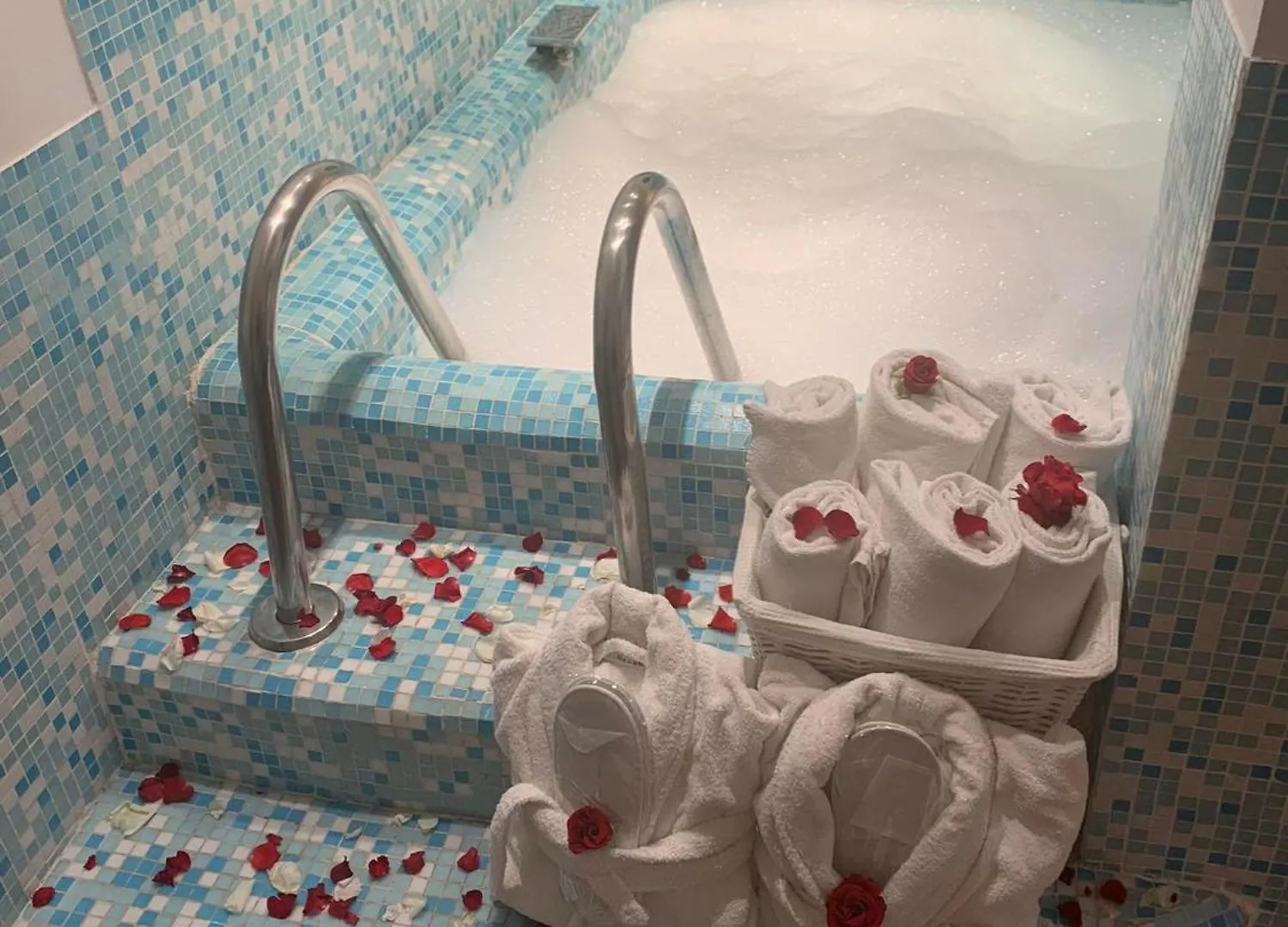 Eveline 2 - Piscina Privata O Jacuzzi Hotel Sanremo 4*,  Italy