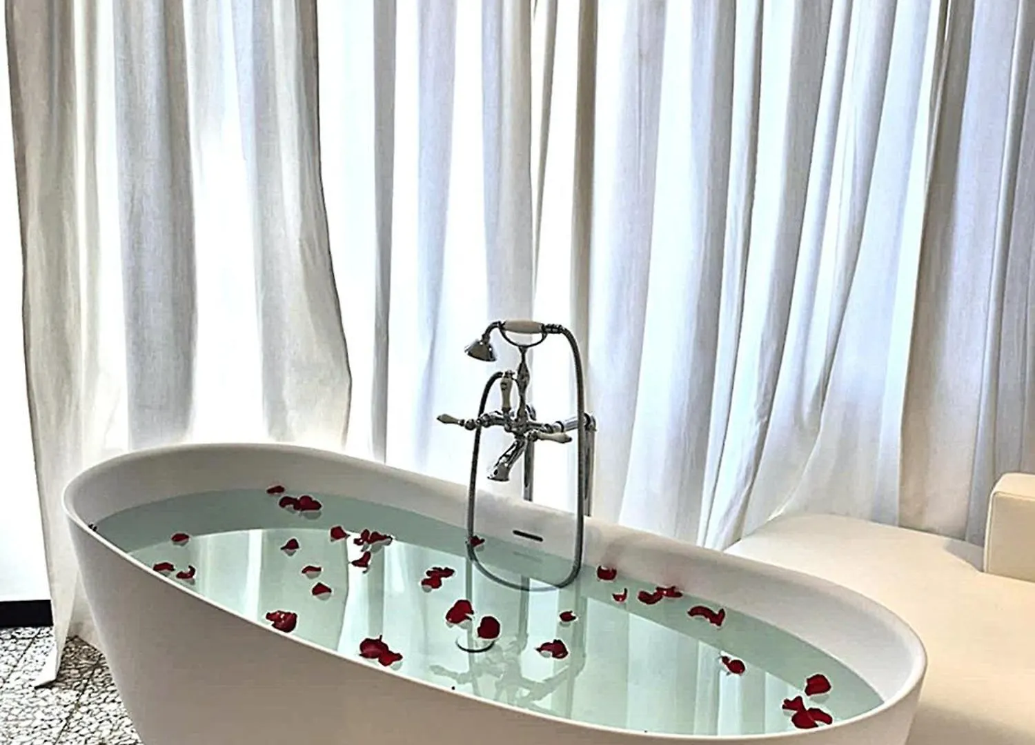 Eveline 2 - Piscina Privata O Jacuzzi Hotel Sanremo